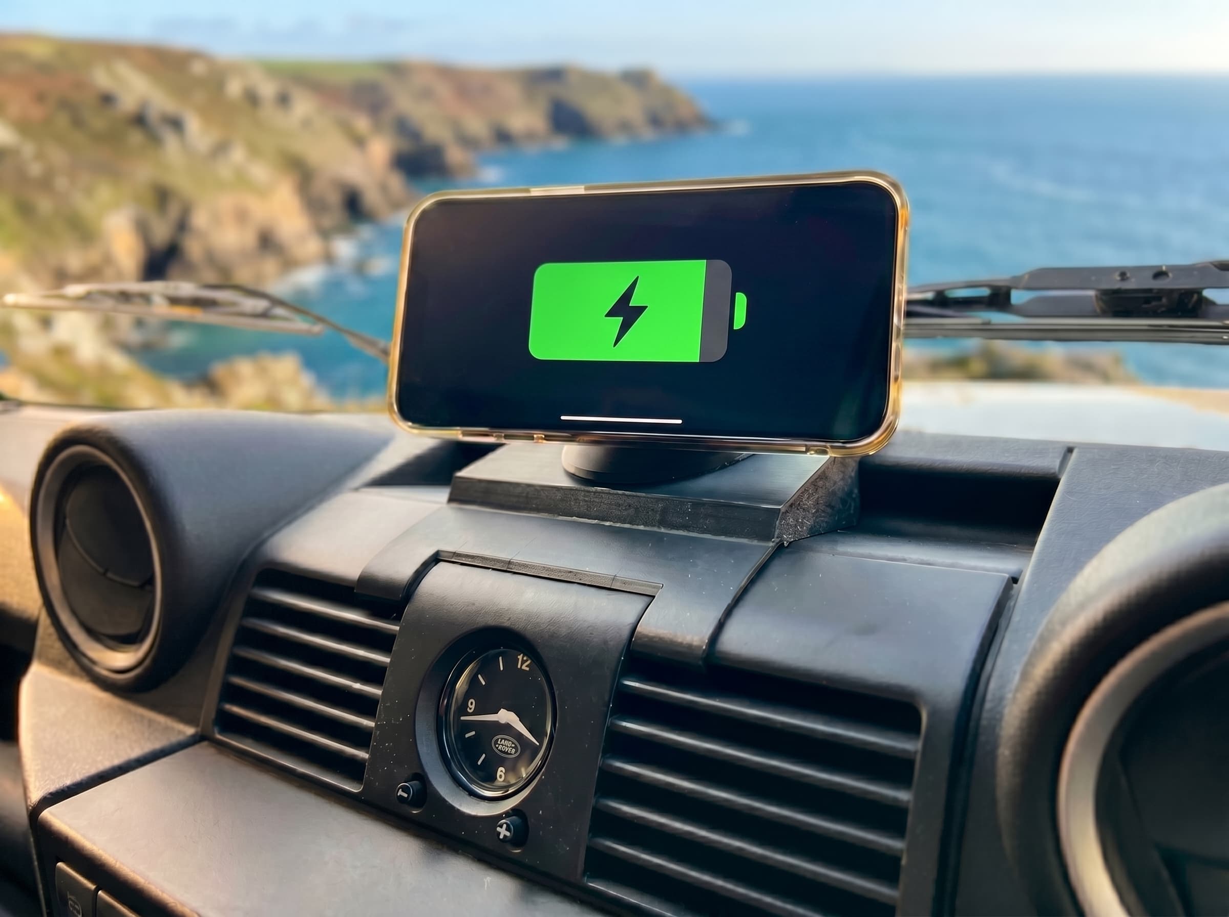 Defender Dash Mount System — view 2